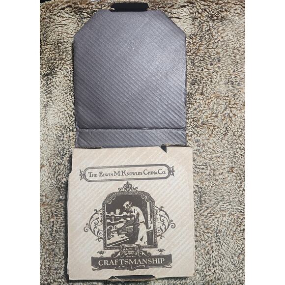 Edwin M Knowles Collector Plate Seventh Issue The Flower Arrangement with COA - Picture 2 of 12